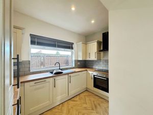 Photo 10- click for photo gallery